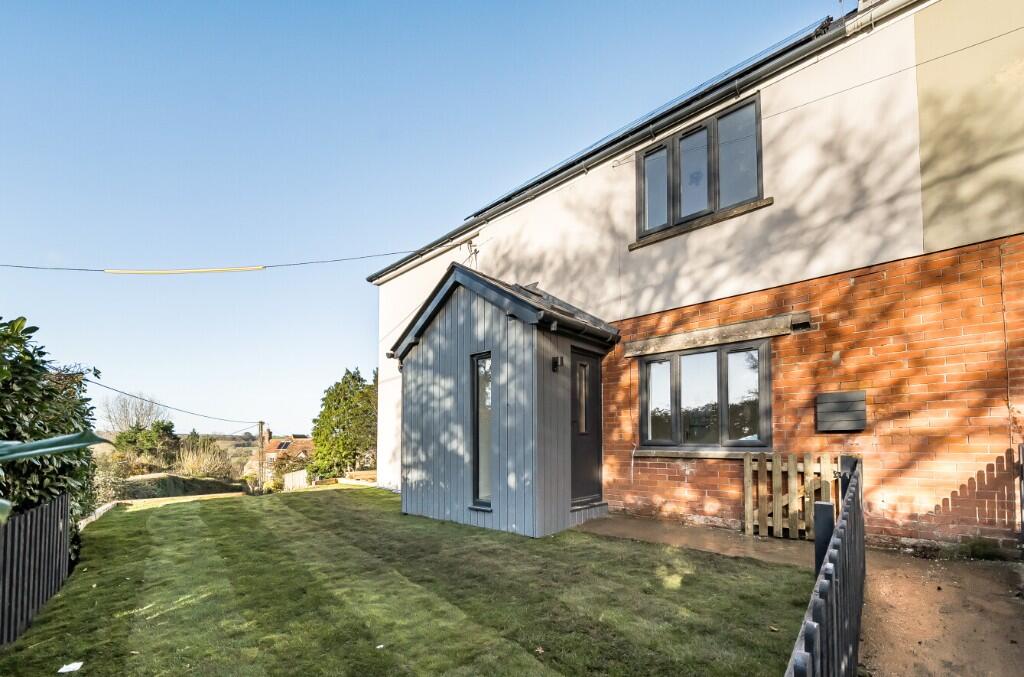 Long Hill, Cucklington, Somerset, BA9 9PT