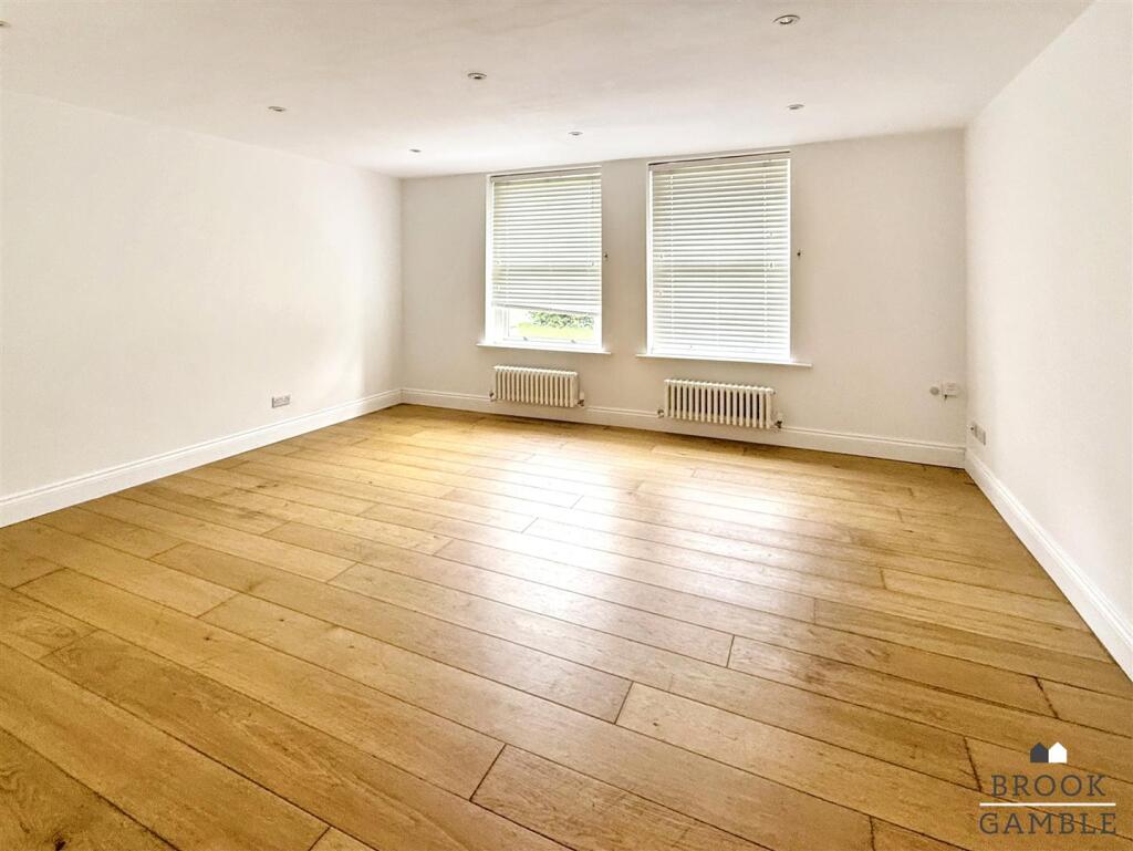 01323 438506