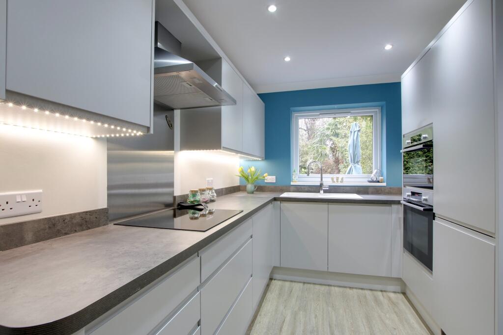 SHEARWATER AVENUE, FAREHAM