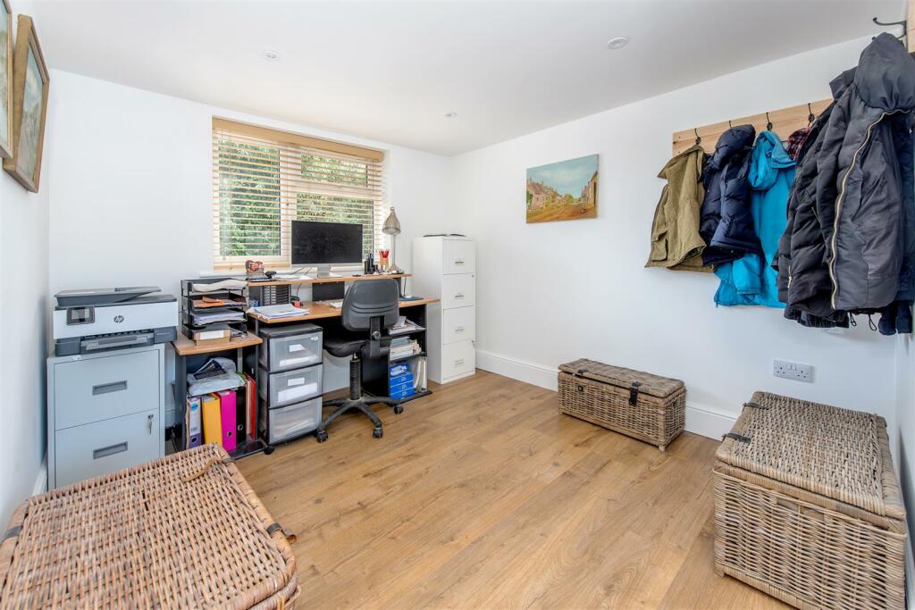 Image23.jpg