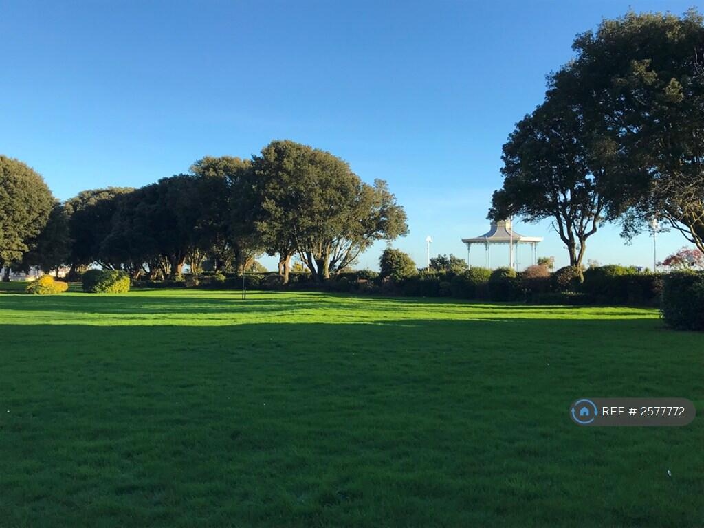 Your Private Garden, Clifton Gardens