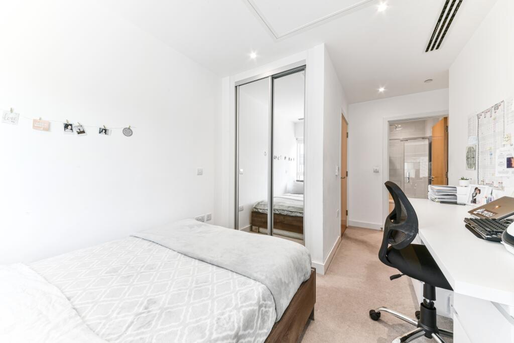 Bedroom - Santina Bu