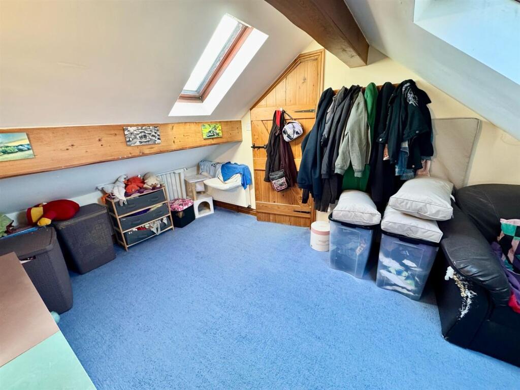 top room.jpg