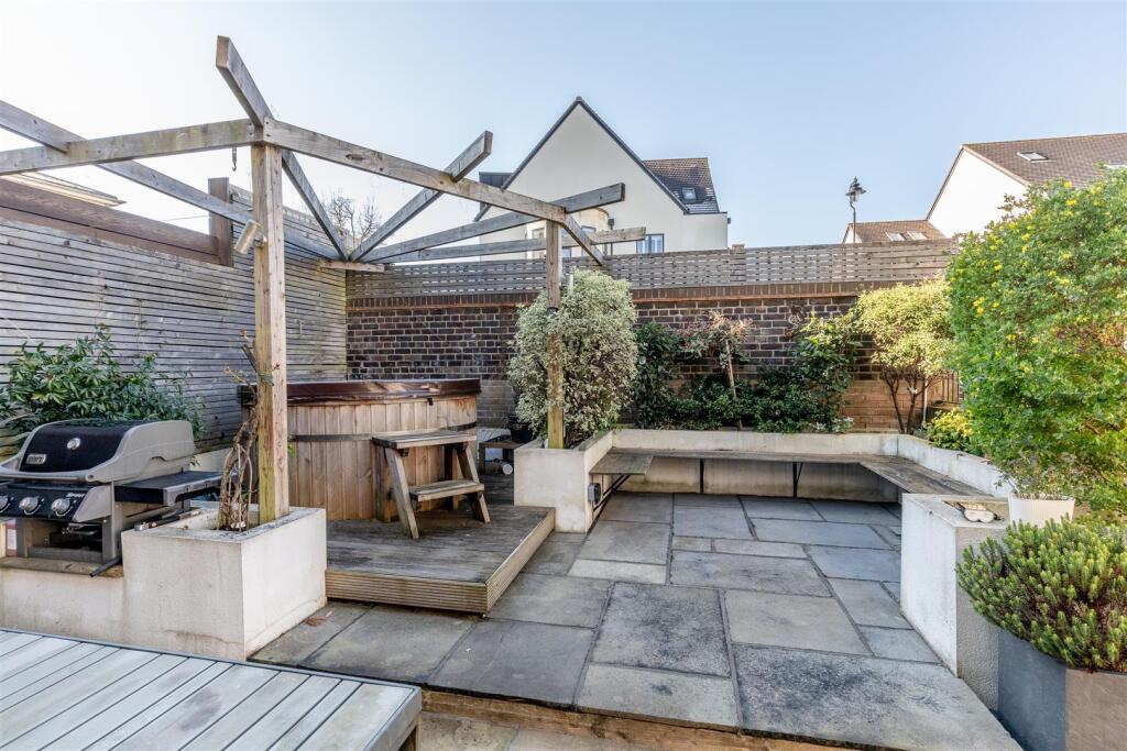 Parrys Lane, Stoke Bishop Rear Garden.jpg