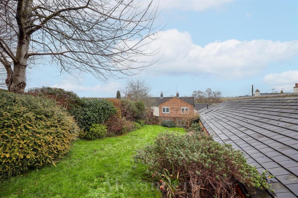 12 Main Street-08.jpg