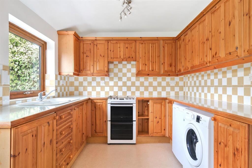 Kitchen / Breakfast Room