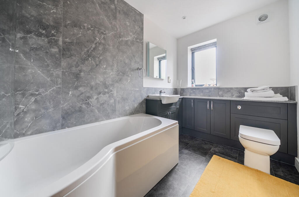 1349240-19-68b808...