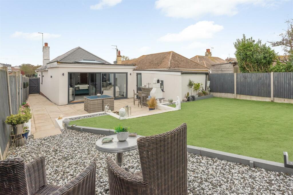 Hampton Pier Avenue, Hampton, Herne Bay