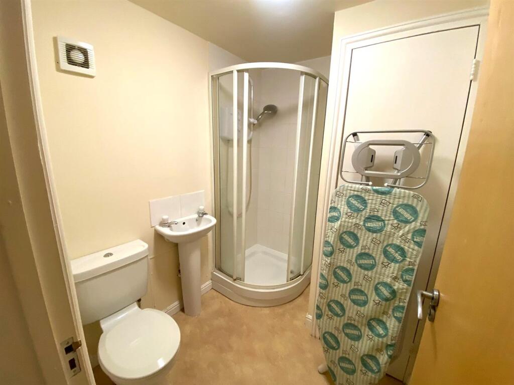 Shower Room (1).jpeg