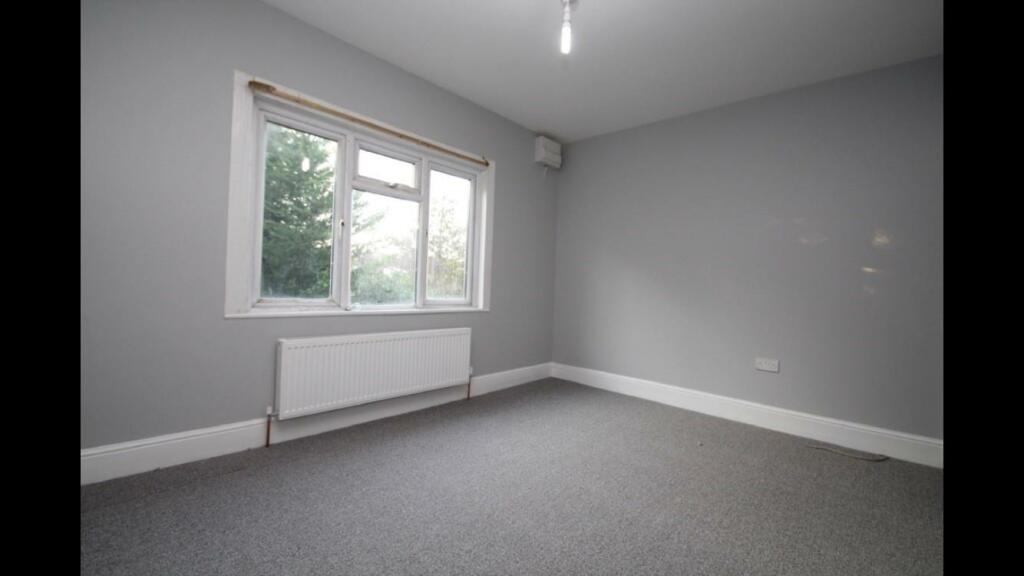 Bedroom2.jpg
