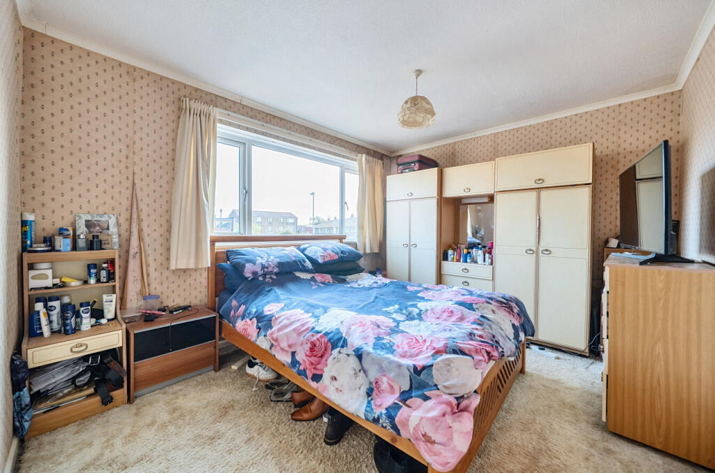 1334636-10-689325...