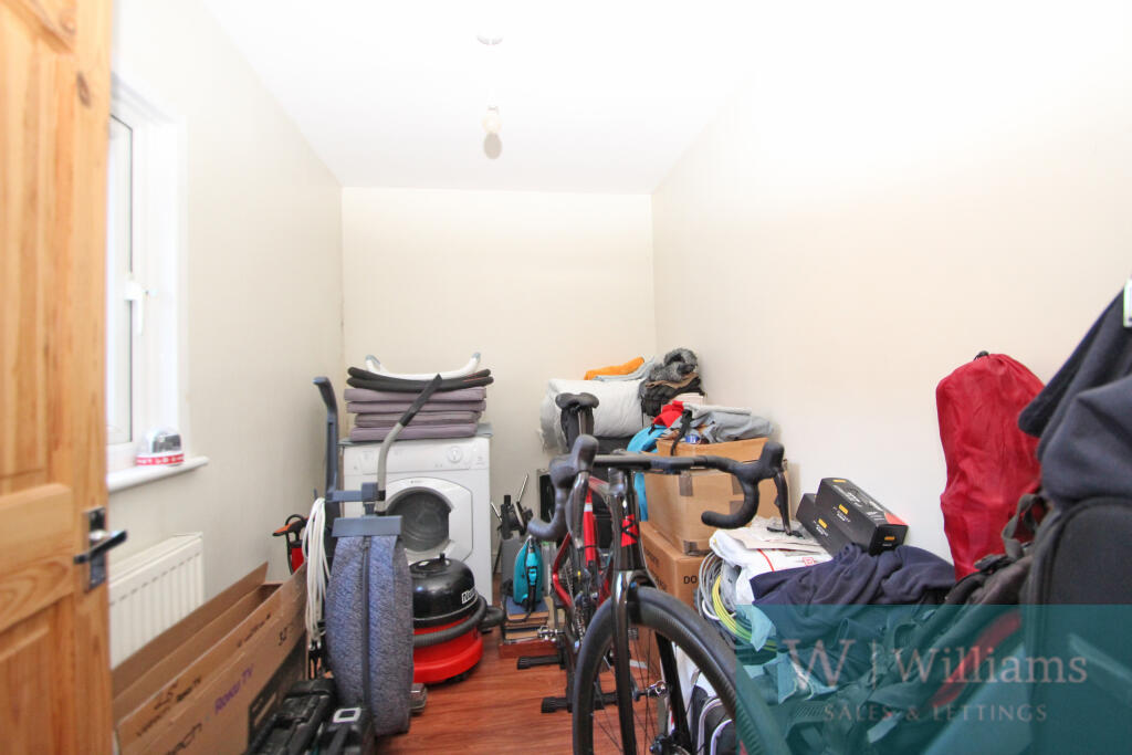 Bedroom 2.3