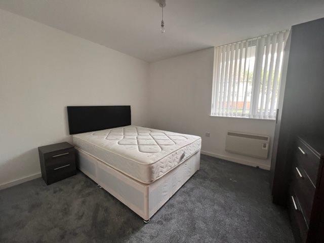bedroom two (6).jpg