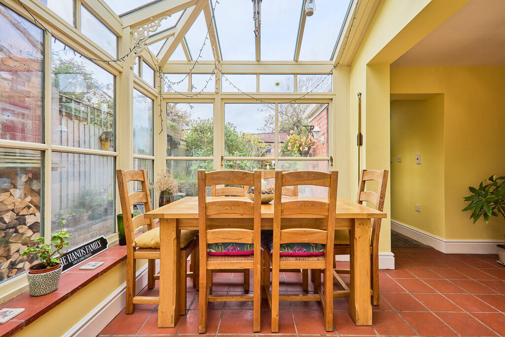 Edward Knight 202...