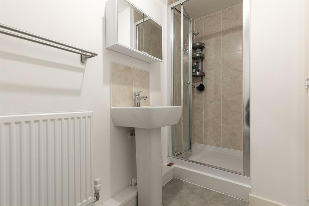 Ensuite shower room
