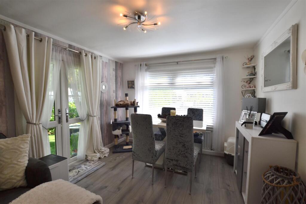 Livinf, Dining Room 1.JPG