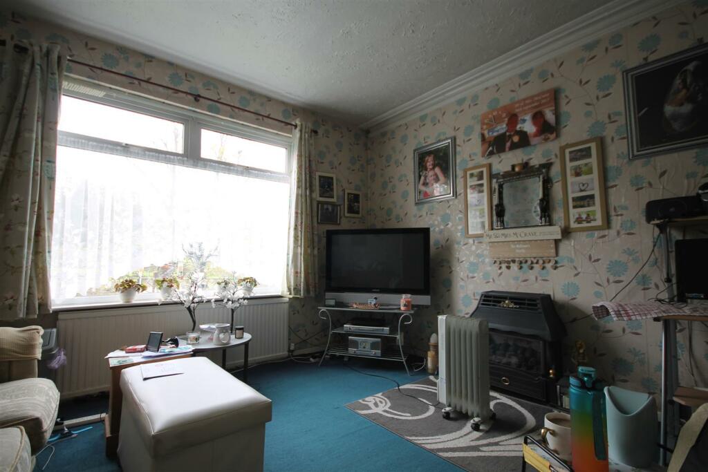lounge.JPG