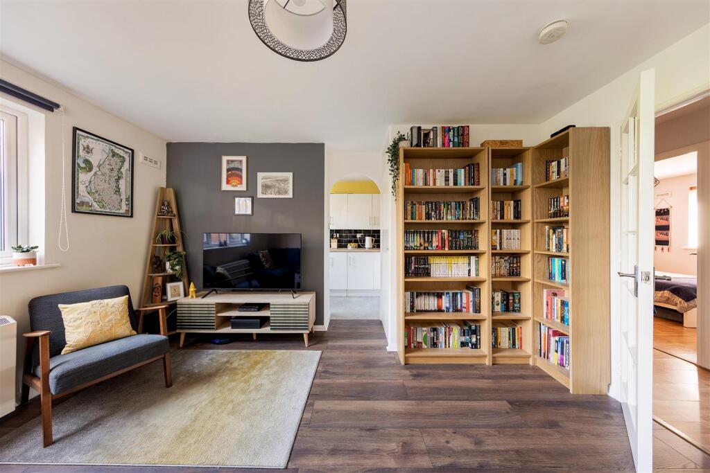 Green Pond Close, E17