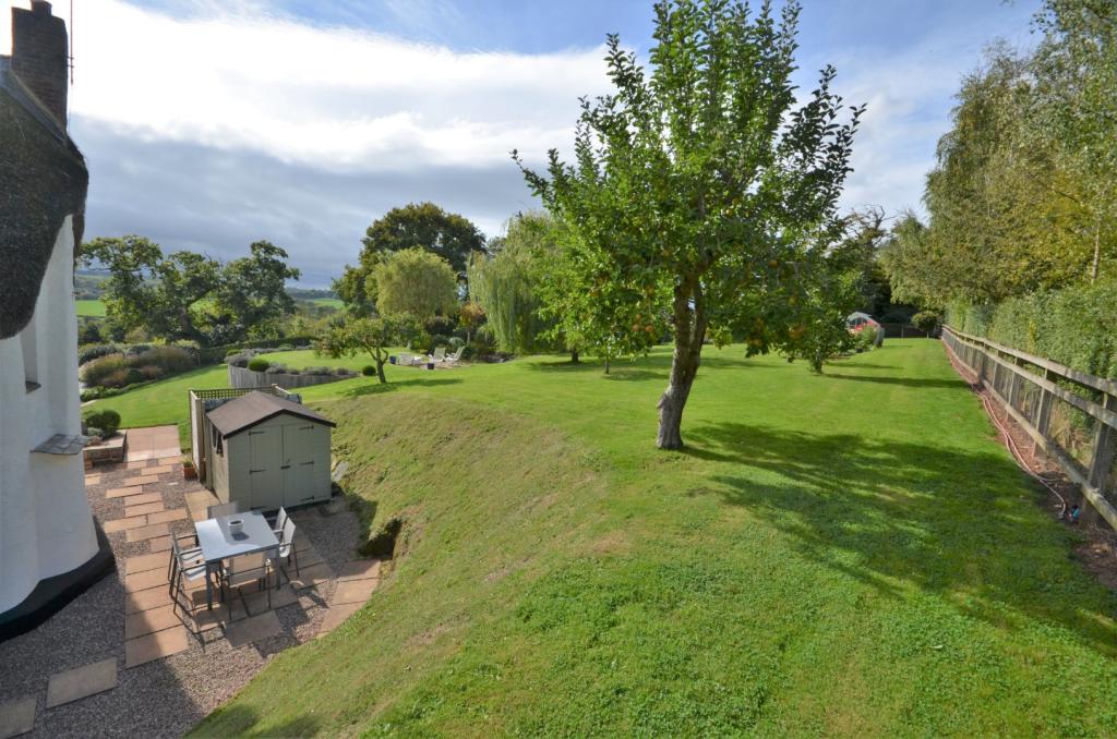 Seddons - Crediton