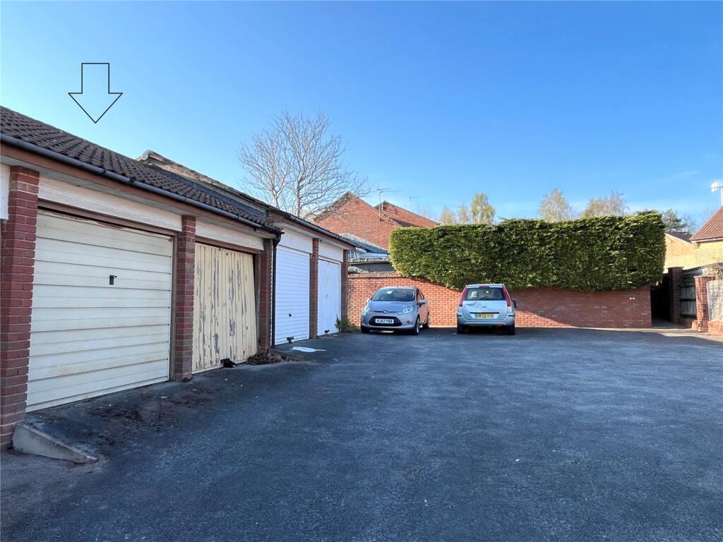 Garage In Block