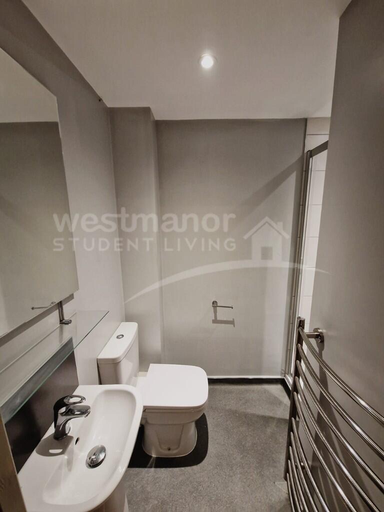 FLAT 3