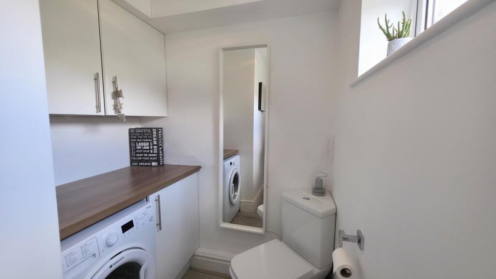 Ground floor WC/Utility