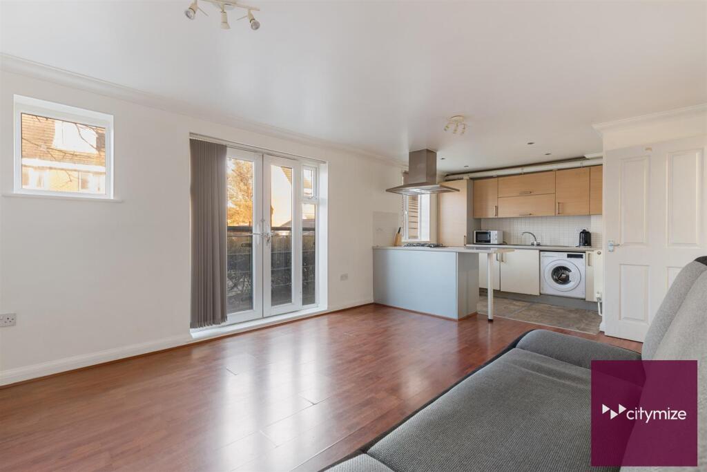 Kitchen/Living Room