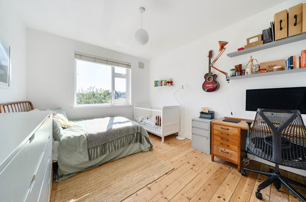 1333243-3-6899c24...