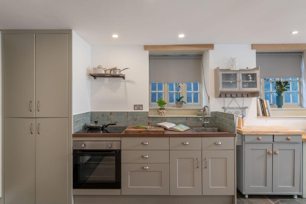 Old Assembly Rooms, Slapton Ground Floor Kitchen