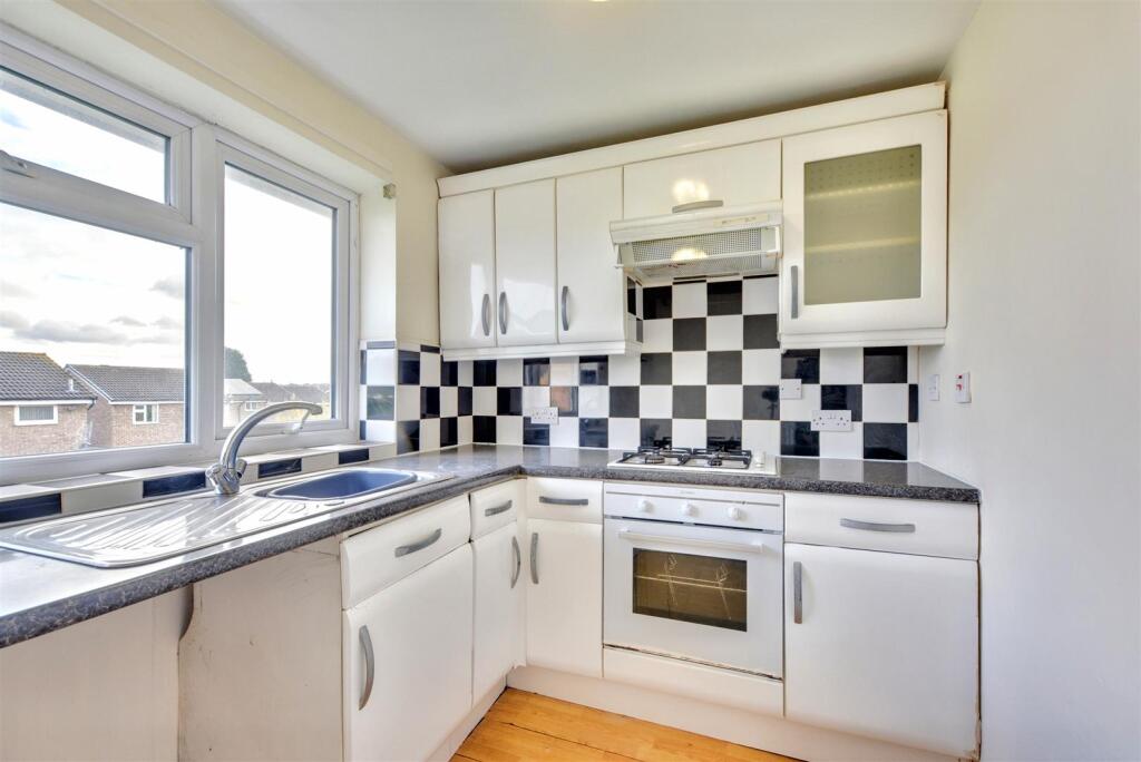 Kitchen_2.jpeg
