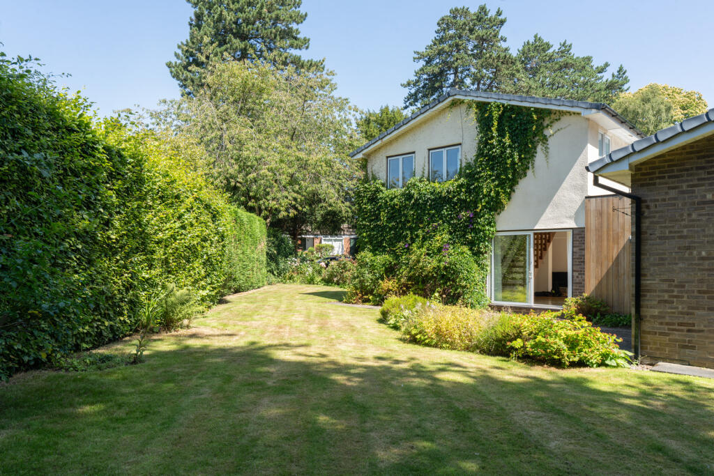 299036 - 4PheasantWalk_HighLegh_HighRes-44.jpg