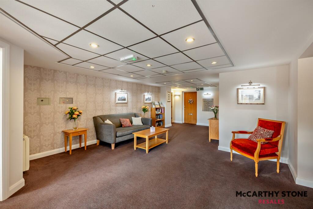 8588489-interior35-800.jpg