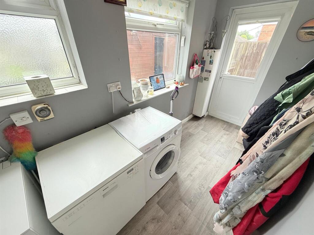 utility room.jpg