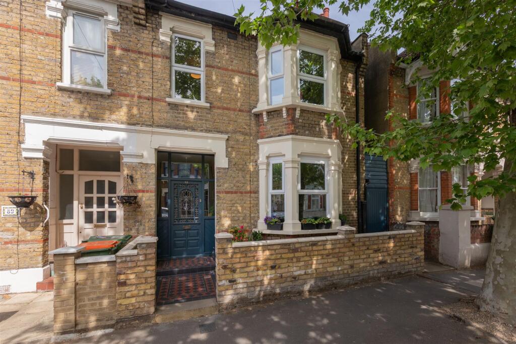 Crofton Road E13