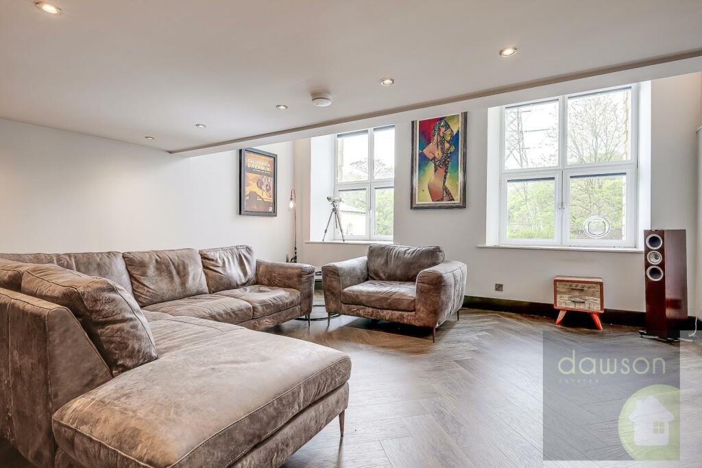 Lounge/Kitchen