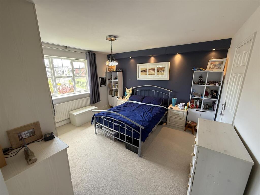 Bedroom 1A.JPG