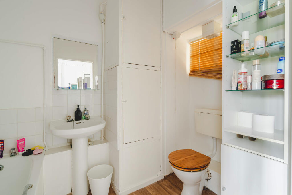 First Floor Flat - Bathroom