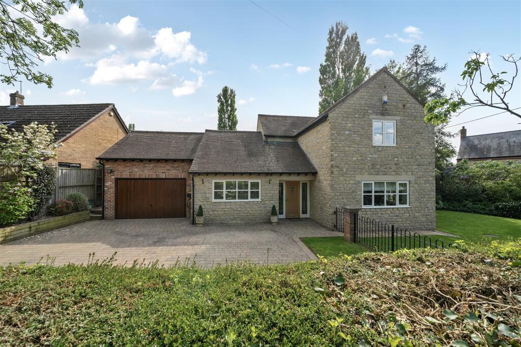 Sycamore House, 2 Mill Lane, Greens Norton (1).jpg