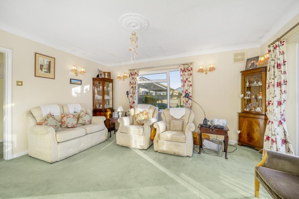 19 Fernleigh Way (Boston)-11