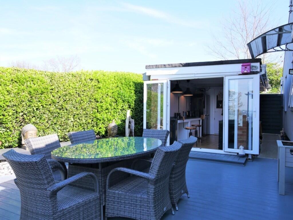 ALFRESCO KITCHEN ...