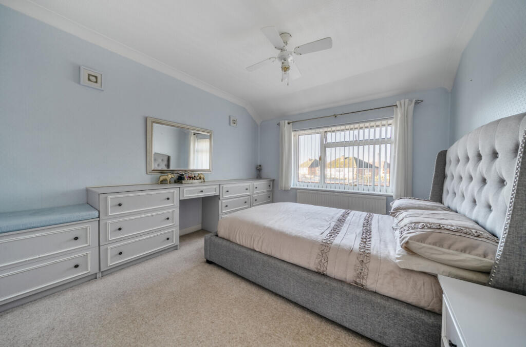 1386539-2-692ed30...