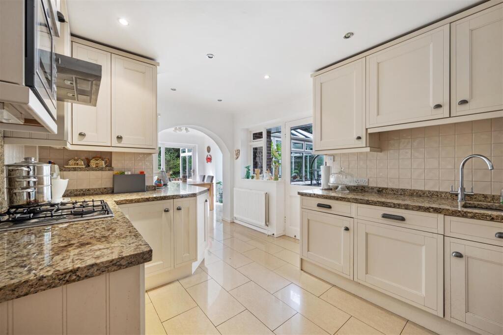 Kitchen-Breakfast Room