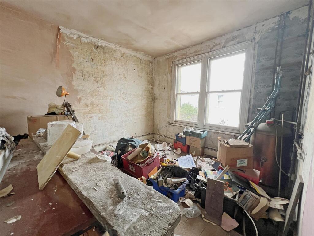 6 - End-terraced House for Auction, Horfield, Bris