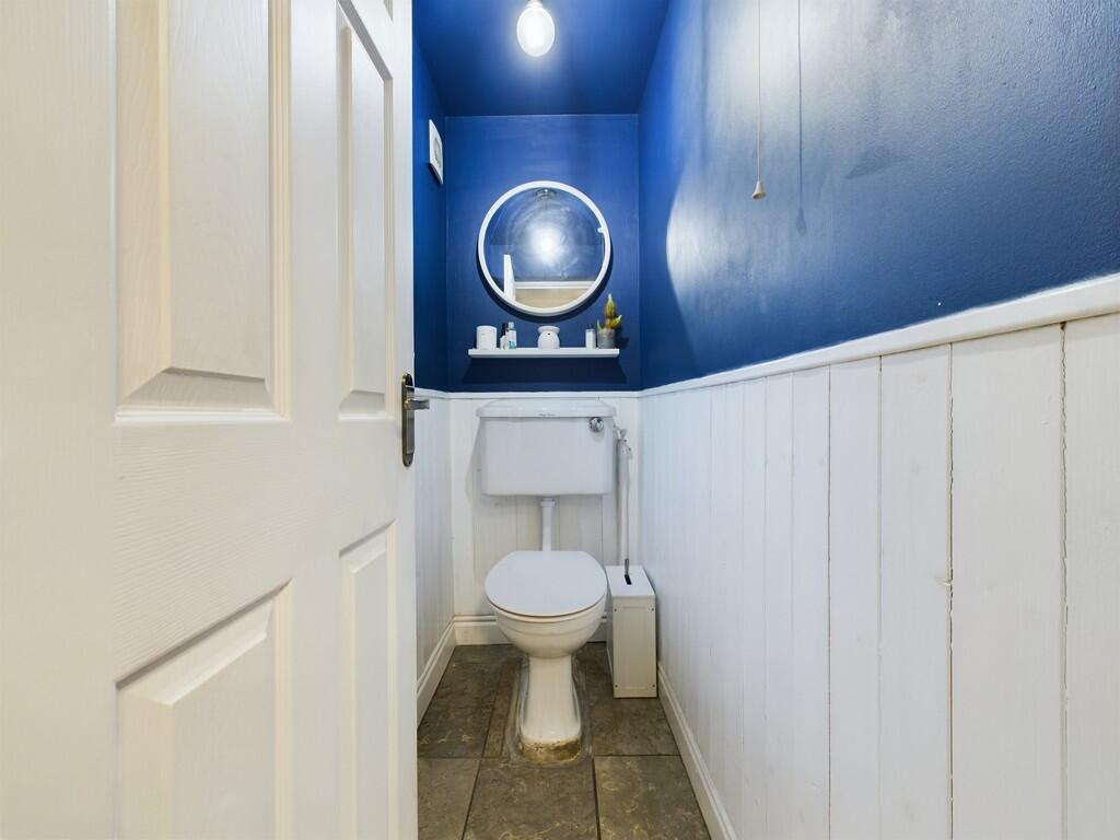 CAM04273G0-PR0076...