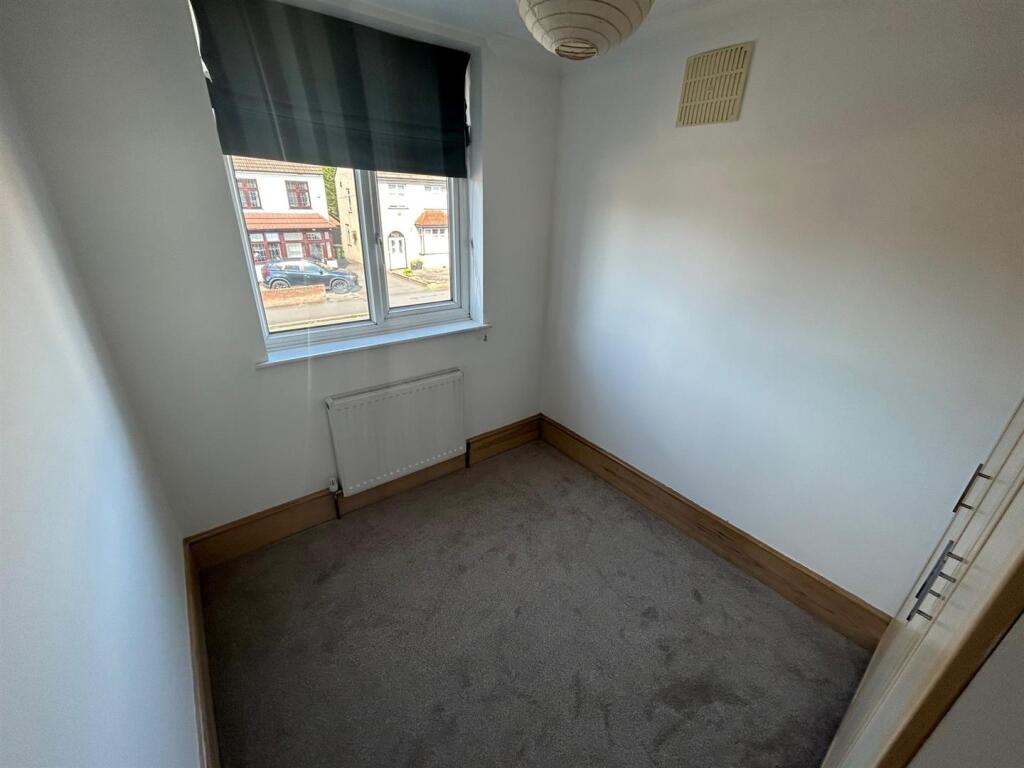 bed 3.jpg