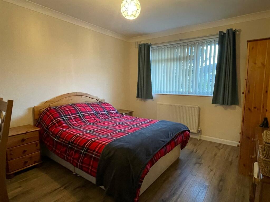 Bedroom,.jpg