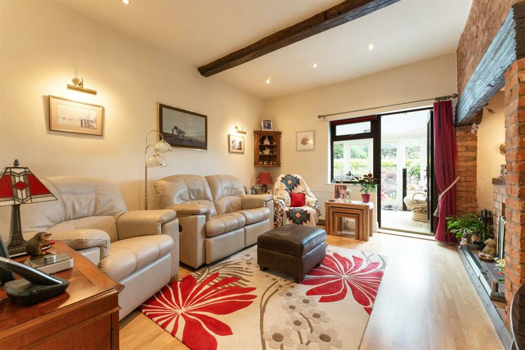 256 Mill Lane, Dorridge, B93 8NU_13.jpg