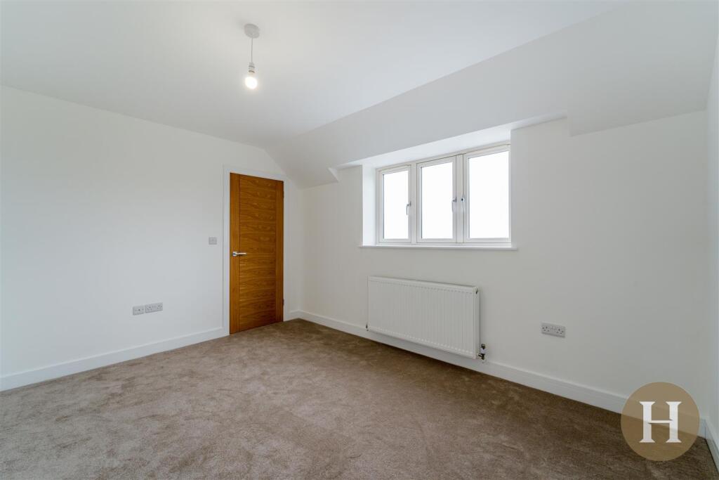Hadleigh Estate Agents-27.jpg
