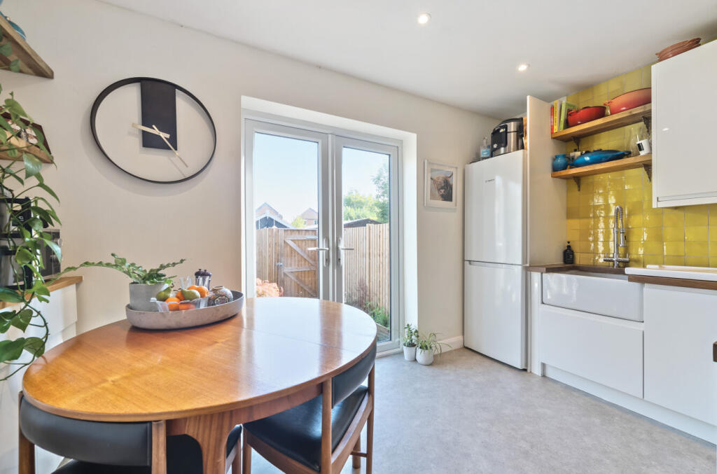 1341948-1-68a8355...