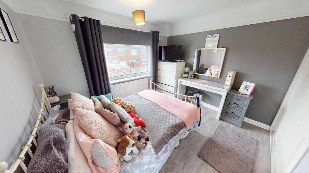 Carmelite Crescent Bedroom